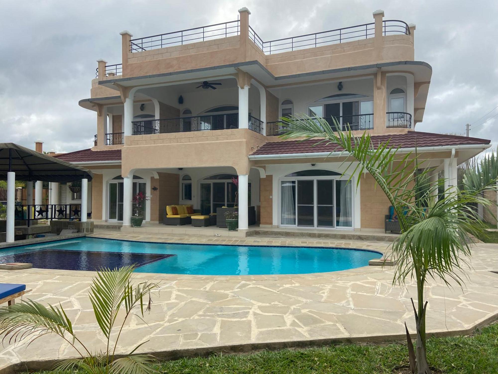 Barracuda House Villa Diani Beach Eksteriør billede