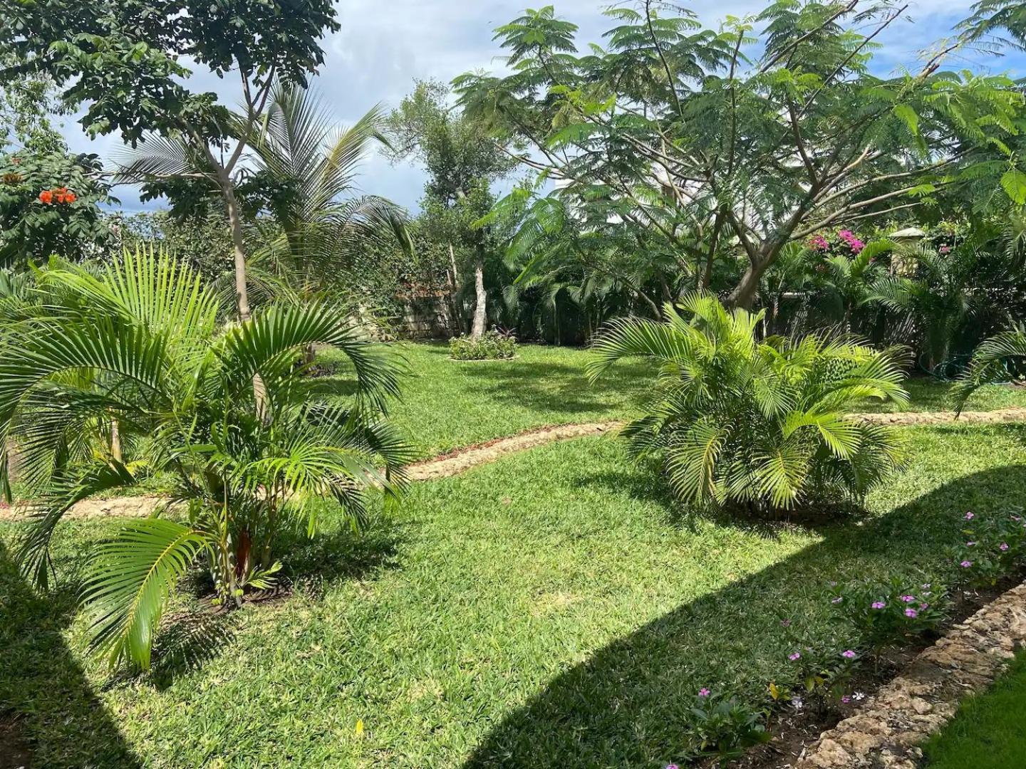 Barracuda House Villa Diani Beach Eksteriør billede